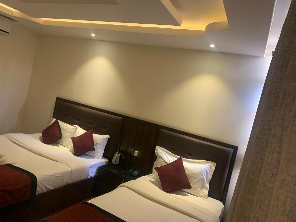 Hotel De Universal Κατμαντού Εξωτερικό φωτογραφία