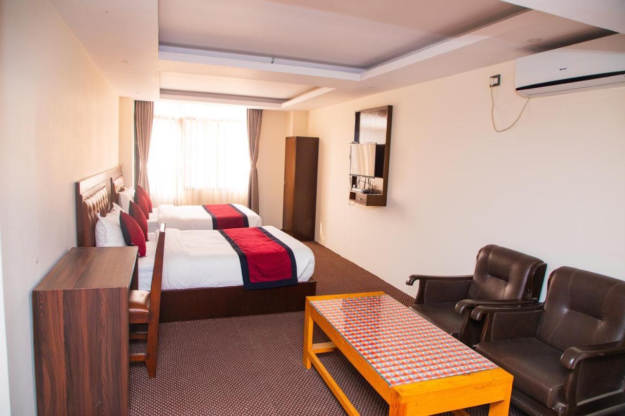 Hotel De Universal Κατμαντού Εξωτερικό φωτογραφία