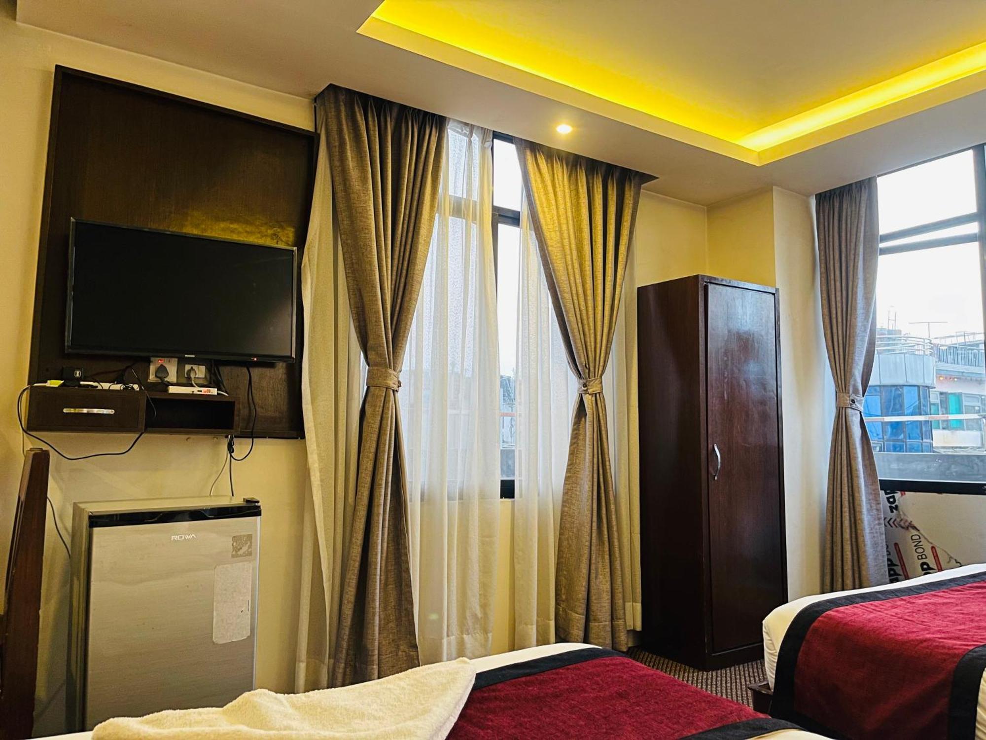 Hotel De Universal Κατμαντού Εξωτερικό φωτογραφία