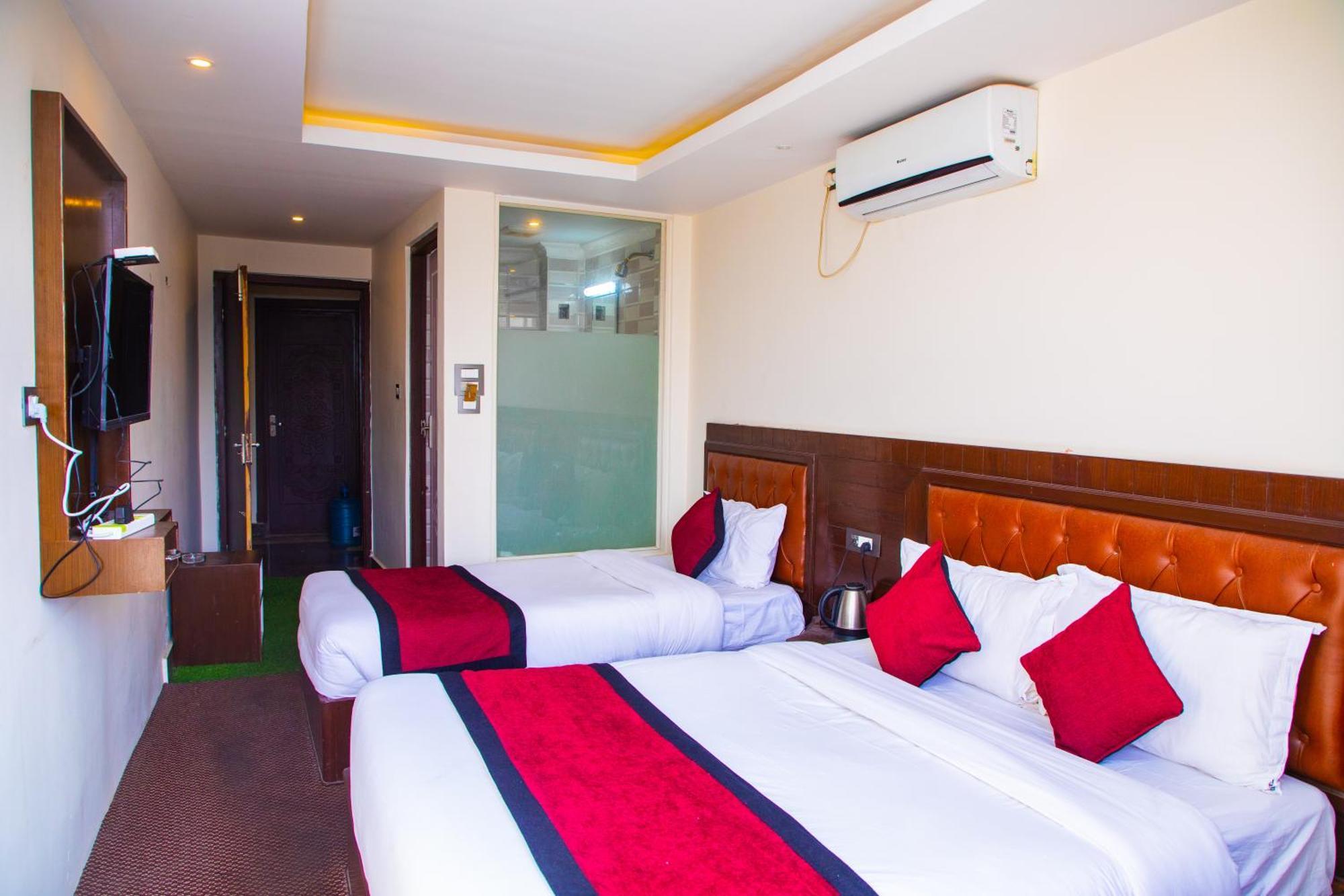 Hotel De Universal Κατμαντού Εξωτερικό φωτογραφία